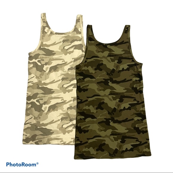 NWT ⭐️ 2 Camo Tank Tops White/Grey Green/Black M - Picture 3 of 4